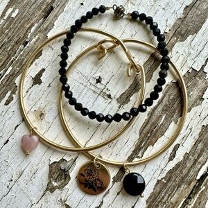 Chic Gold and Black Charm Bracelet Trio